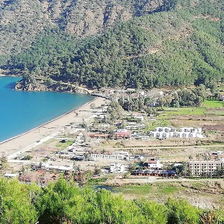 Hotel Maviay *